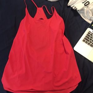 Lululemon top